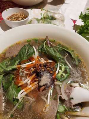 Pho Zab Lao Noodle House, Merced