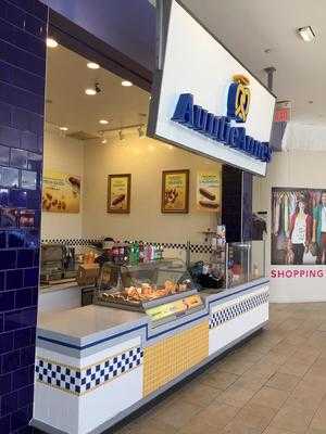 Auntie Anne's, Paramus