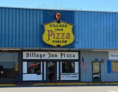 Village Inn Pizza West Park Shopping Center, Statesville