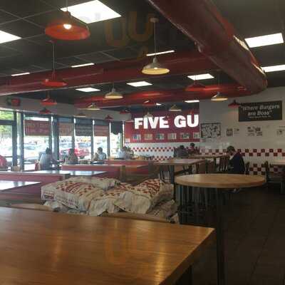 Five Guys, Amherst