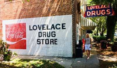 Lovelace Drugs, Ocean Springs