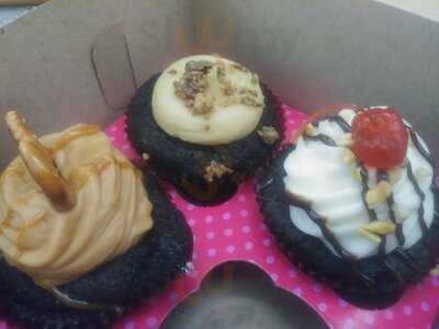 Smallcakes, Huntersville