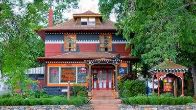 Sherpa House Restaurant And Culture Center