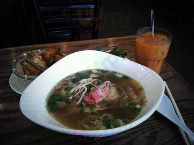 Pho D'lite