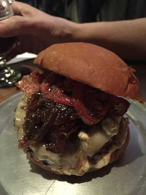 Stout Burgers And Beers