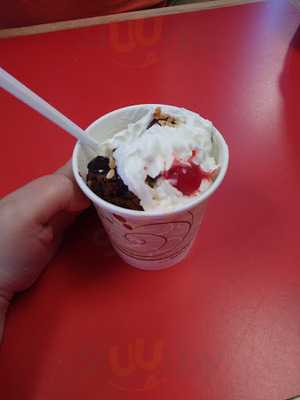 Zack's Frozen Yogurt, Stratford