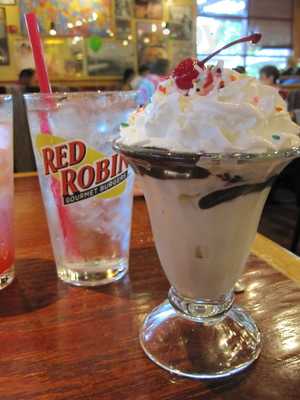 Red Robin Gourmet Burgers, Albany