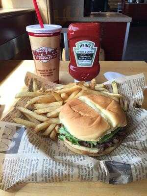 Wayback Burgers, Stratford