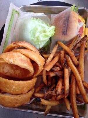 BurgerFi, Cuyahoga Falls