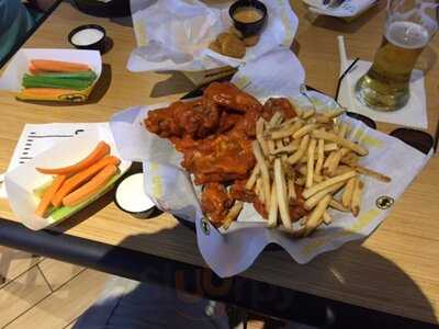 Buffalo Wild Wings, Mount Prospect