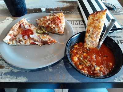 In/Out Pizza, Maryville