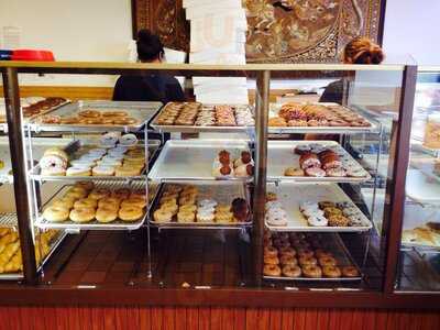 Puffy Cream Donuts Plus, Eagan