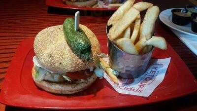 Red Robin Gourmet Burgers