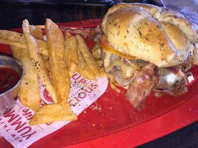 Red Robin Gourmet Burgers, Hilliard