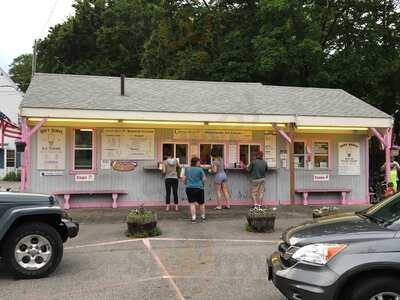 Captain Dusty's Ice Cream, Beverly