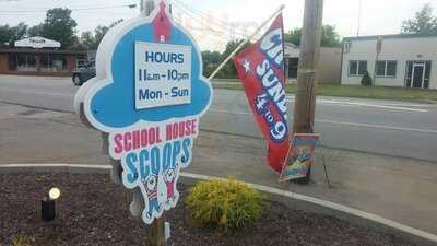 School House Scoops, Medina