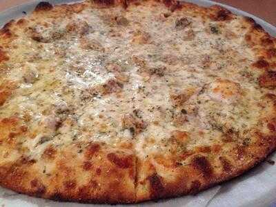 DeLucia's Pizza And Restaurant, Branford