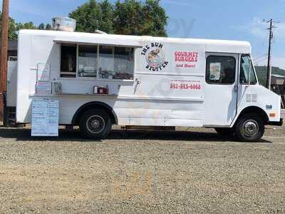 The Bun Stuffer, Roseburg