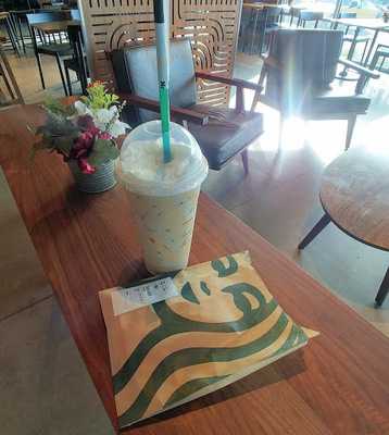 Starbucks, Lake Elsinore