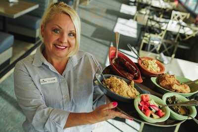 Paula Deen's Family Kitchen