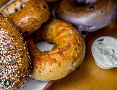 Bagels 'n Grinds