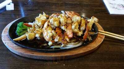 Fujiyama Sushi and Hibachi, Highlands Ranch