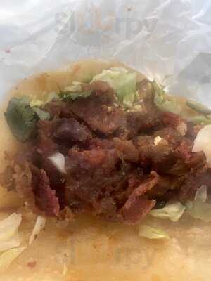 Tacos y Tortas Chalio's 3, Hanford