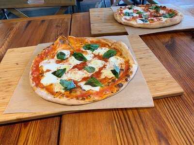 Snap Custom Pizza