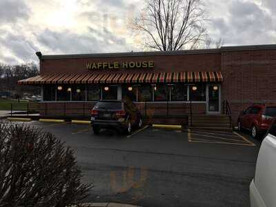 Waffle House, Warren