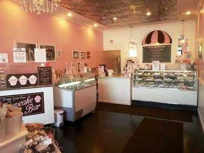 The Cute Little Cake Shop, Strongsville