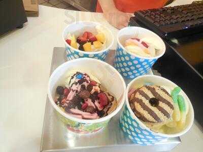 Tutti Frutti Frozen Yogurt, San Carlos