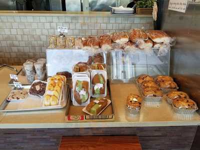 Saigon Sandwich & Bakery