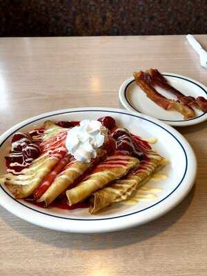 IHOP, Warren