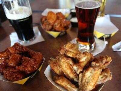 Buffalo Wild Wings Grill & Bar
