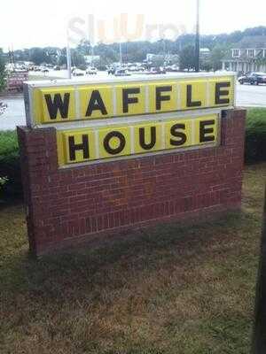 Waffle House, Fayetteville