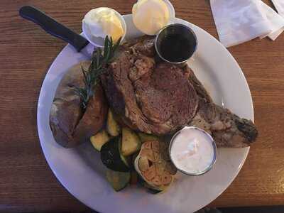 Grandview Inn & Suites The Grill