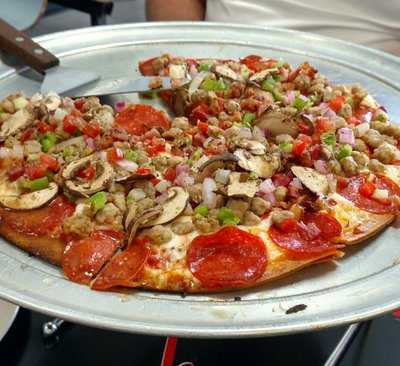 Momma's Pizza and More