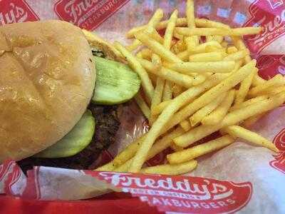 Freddy's Frozen Custard And Steakburgers