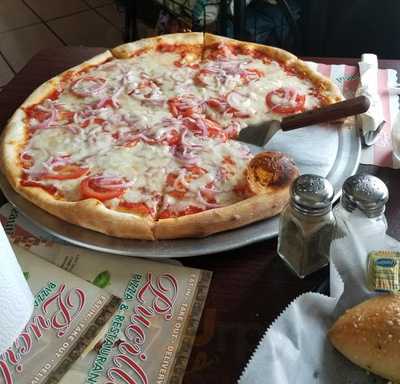 Pucillo's Pizza & Pasta, Lebanon