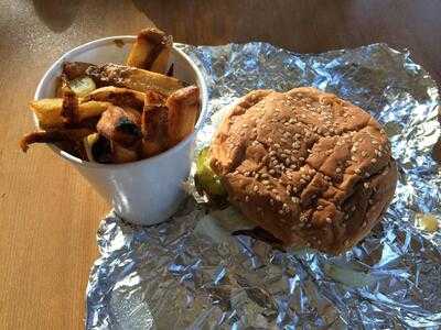 Five Guys, Pleasant Hill