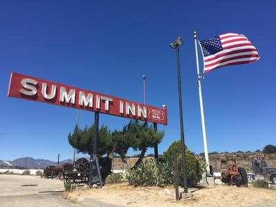 Summit Inn