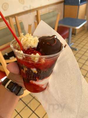 Dairy Queen (treat)