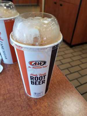 A&W Restaurant, East Peoria