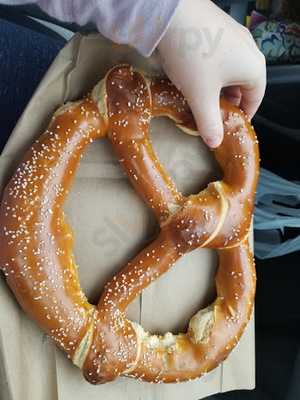 Bavarian Pretzel Bakery, Lebanon