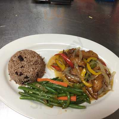 Caribbean Taste Restaurant, Teaneck