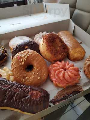 Winchell's Donut House, South Gate