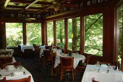 White Oaks Restaurant