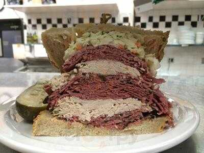 Pickles & Rye Deli, West Bloomfield