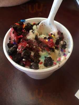 Zack's Famous Frozen Yogurt