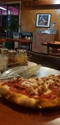 Roba's Pizza Cafe